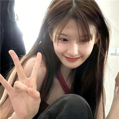 裸男歌唱